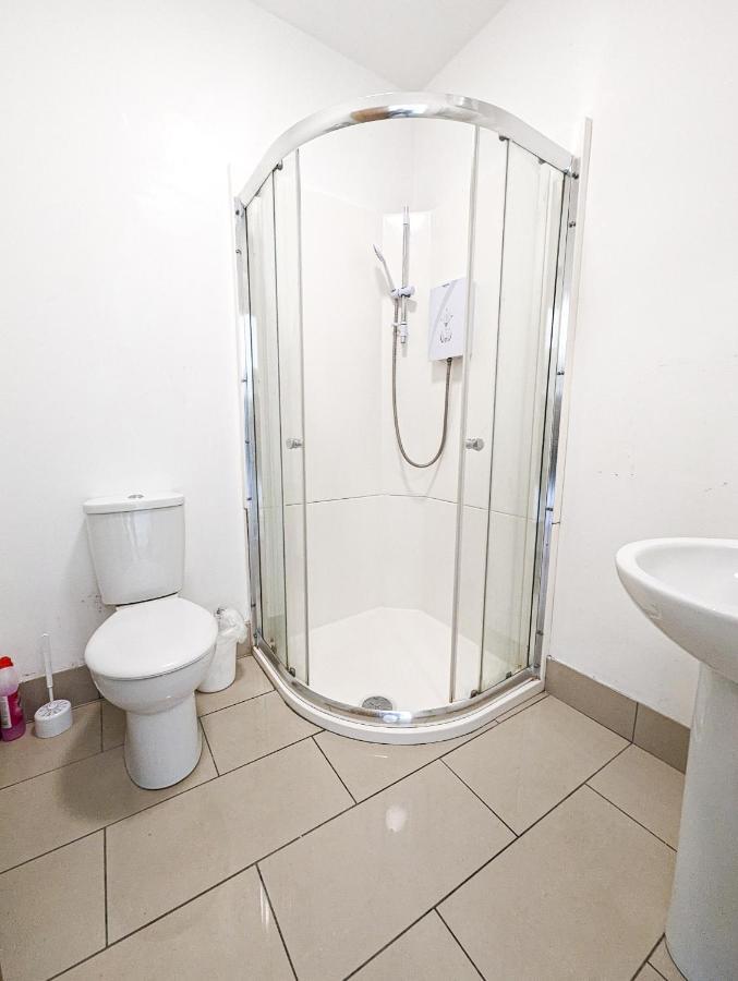 Cozy Central Apartments - With Private Kitchens & Bathrooms Πόρτσμουθ Εξωτερικό φωτογραφία